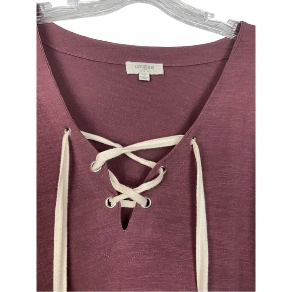 Umgee Burgundy Tie Front Taw Edge Top - Picture 3 of 4